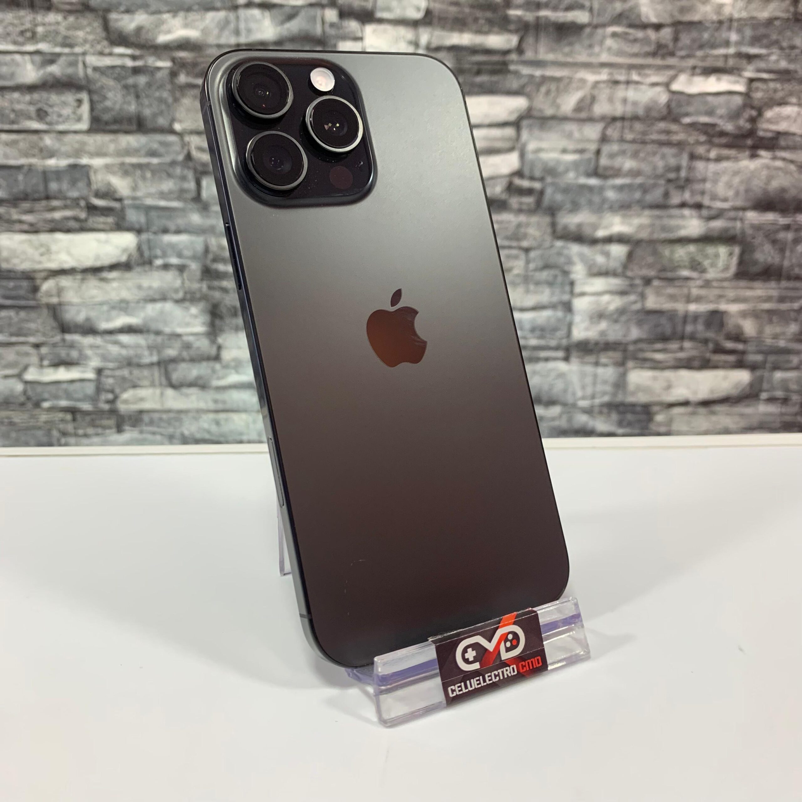 iPhone 16 Pro Max frontal