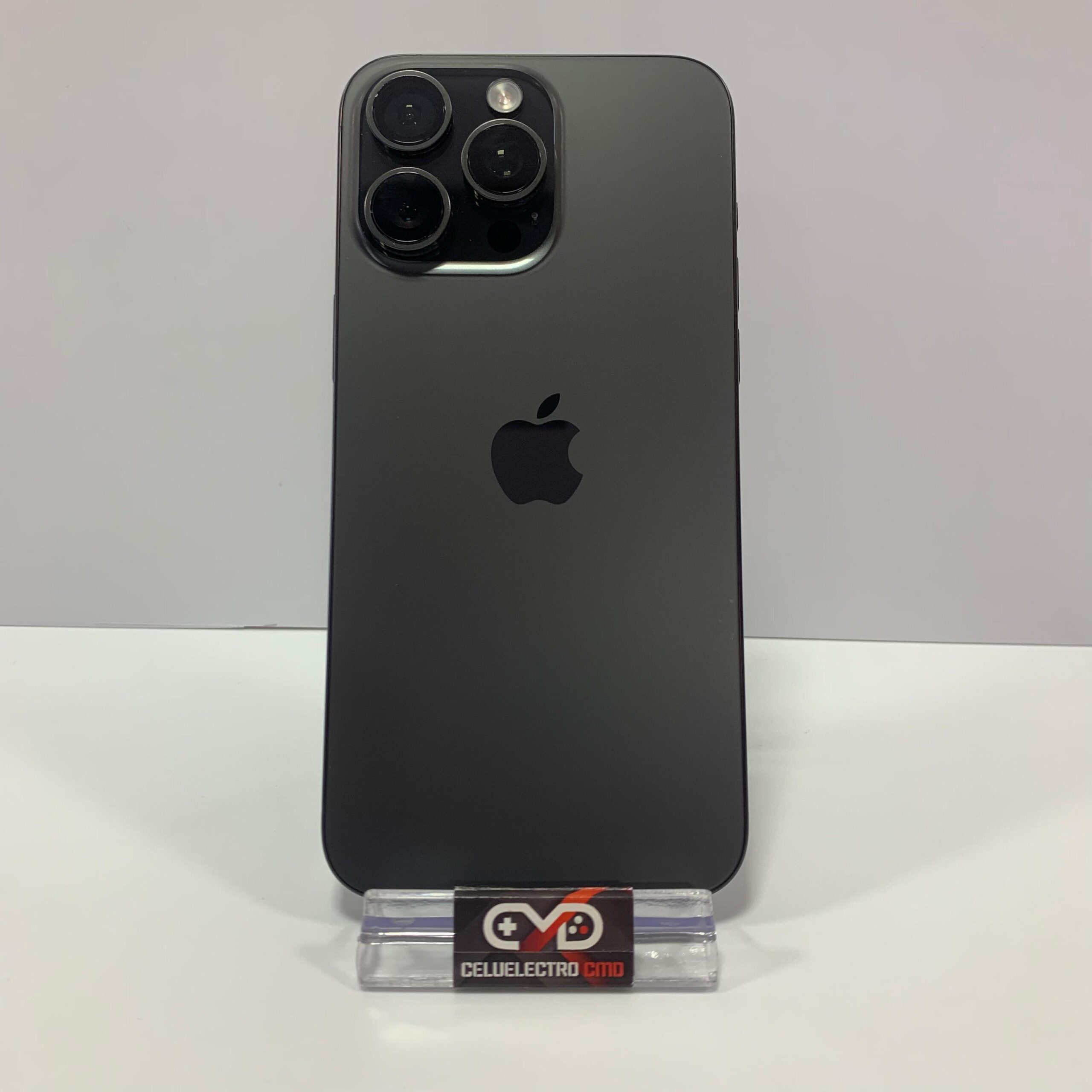iPhone 16 Pro Max detalle